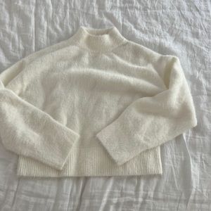 NWOT h&m mock neck cream sweater- size xs